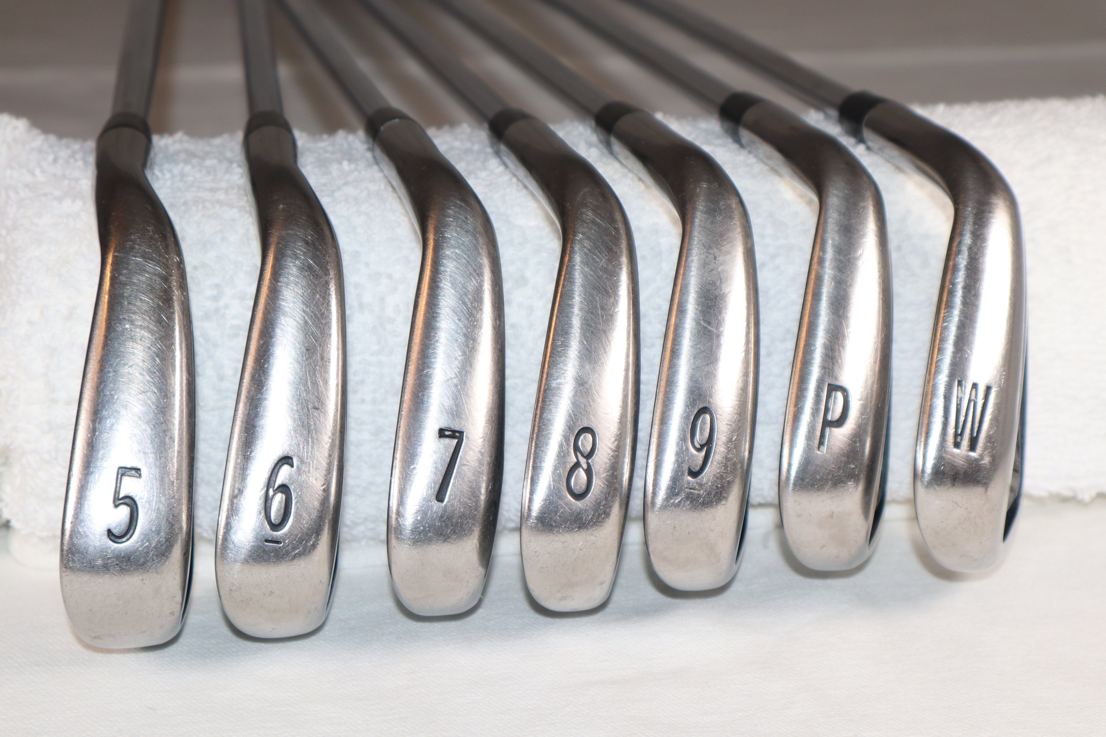 Titleist AP1 Iron Set (5–W) – Right Handed – Uniflex Steel Shafts