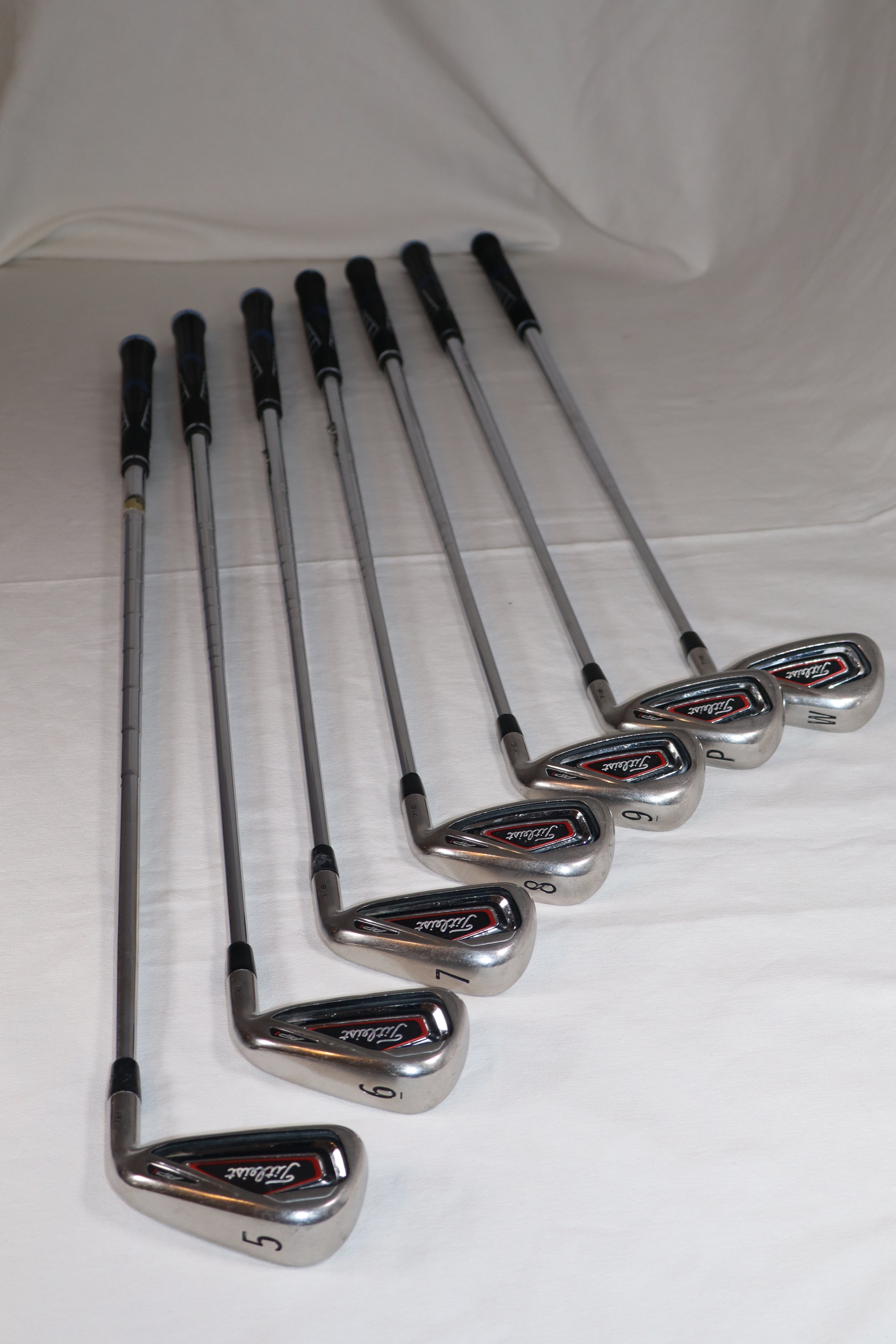 Titleist AP1 Iron Set (5–W) – Right Handed – Uniflex Steel Shafts