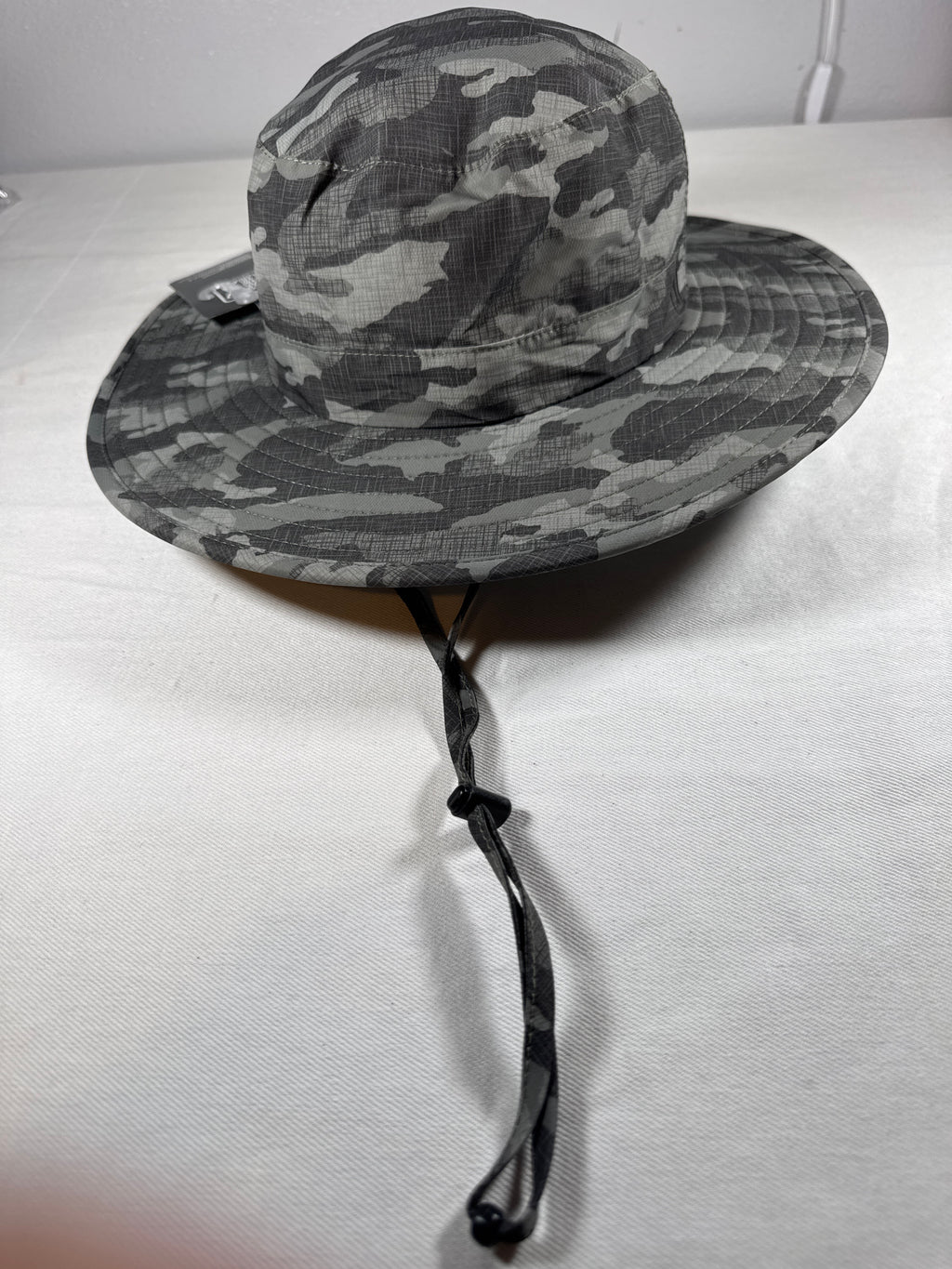 PGA Tour Camo Bucket Hat – New with Tags