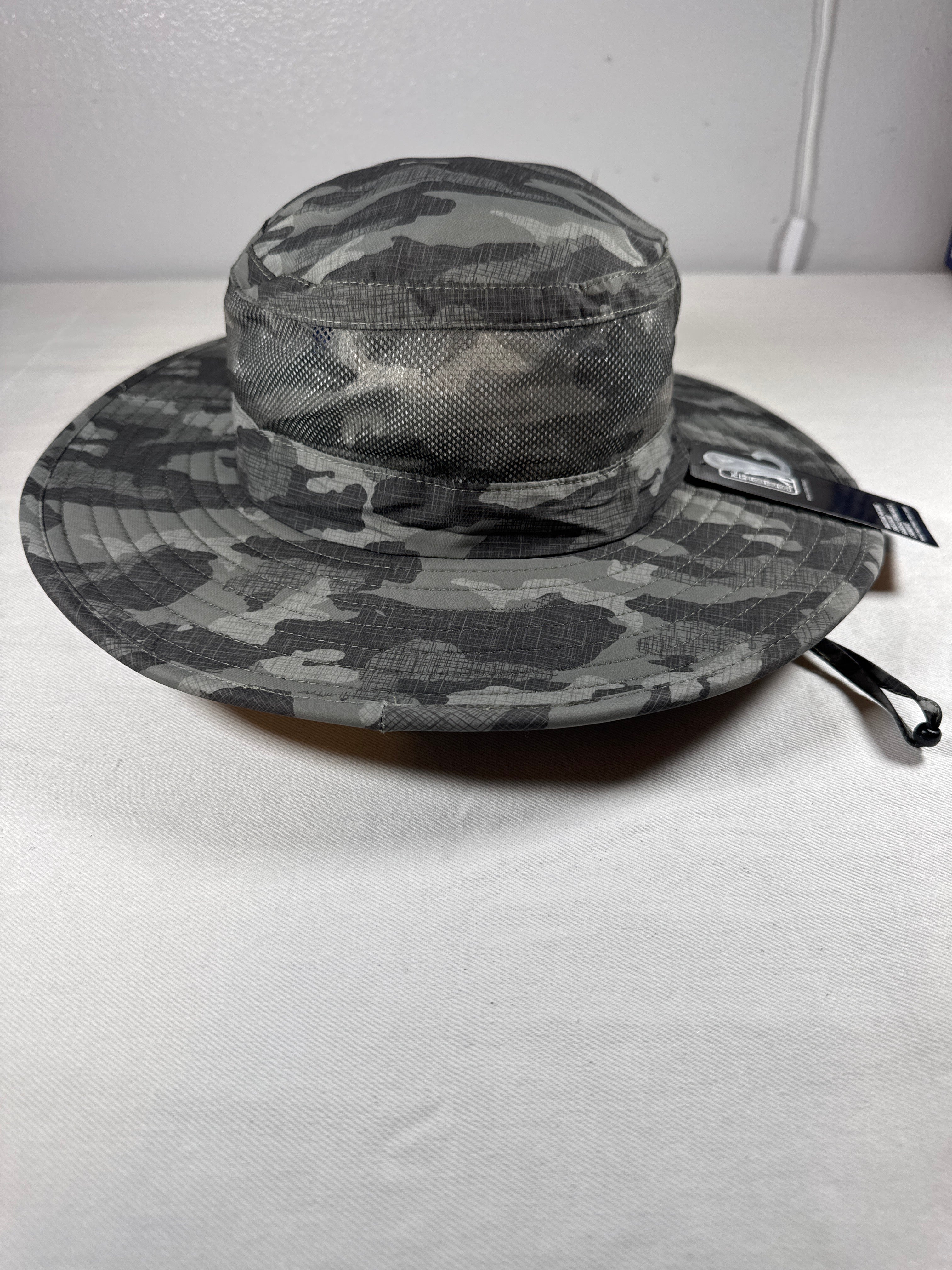 PGA Tour Camo Bucket Hat – New with Tags