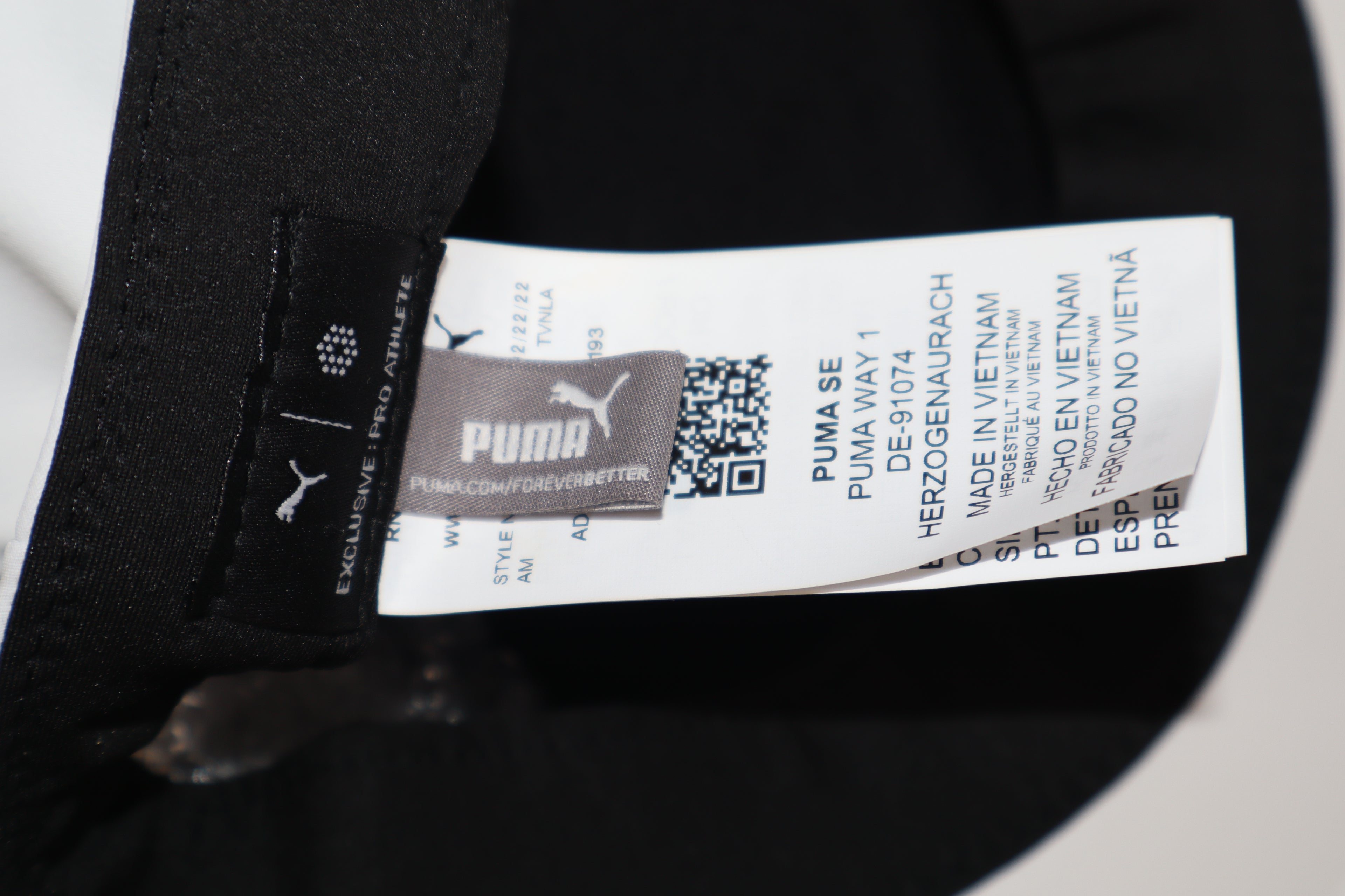 Puma x Cobra Golf Flat Cap – White – New with Tags - Small/Medium